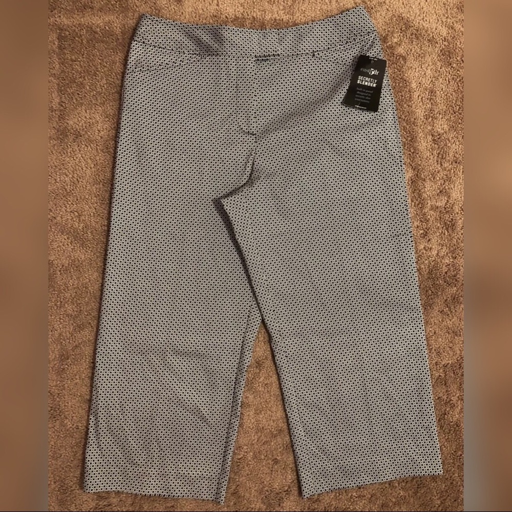 NWT East 5th JCPenney Capri Crop Pants Size 10